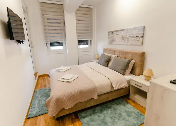 Rajski Kutak דירה *